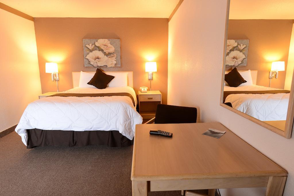 Burlington Inn Экстерьер фото